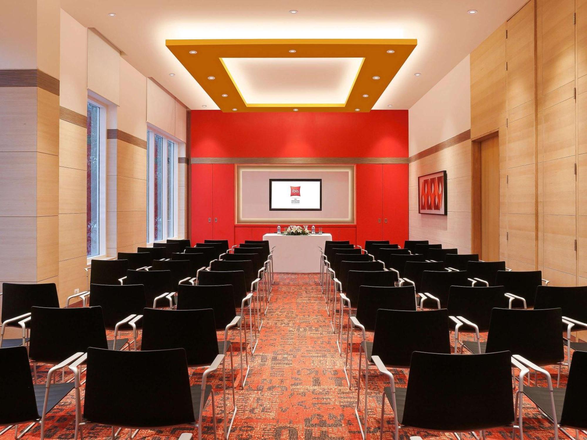 Ibis Coimbatore City Centre - An Accor Brand Eksteriør billede